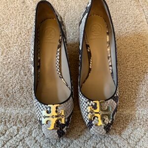 Tory Burch Gray and Gold Flats with Snakeskin Print
